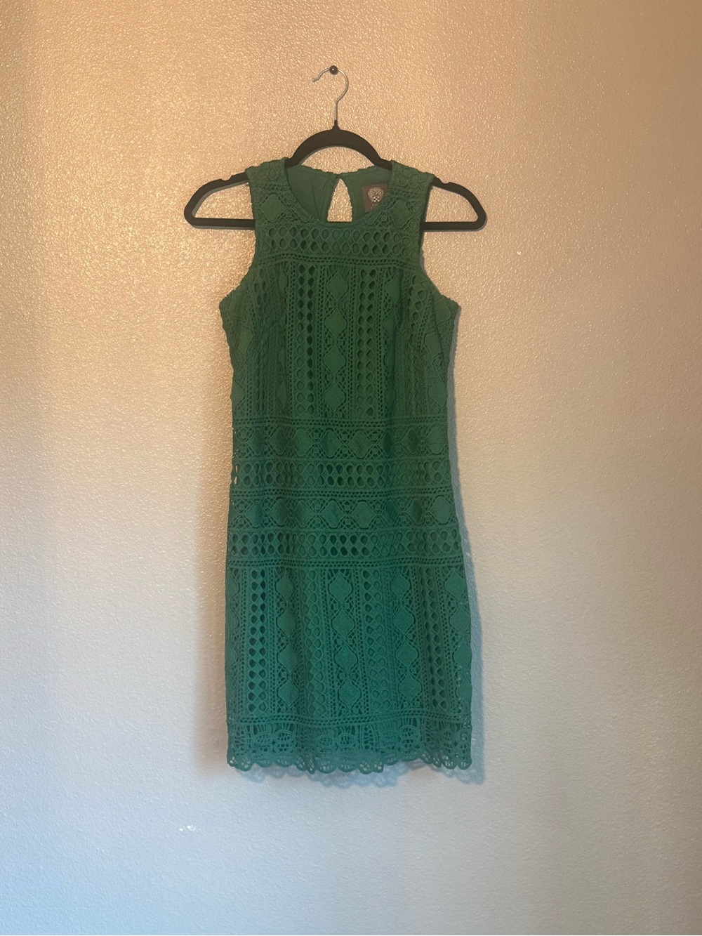 Vince Camuto Green Sleeveless Lace Shift Dress